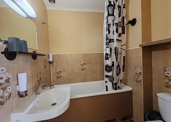 Bed & Breakfast D'hotes L'amphitryon 5 3*