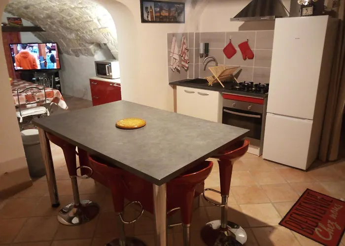 Bed & Breakfast D'hotes L'amphitryon 5