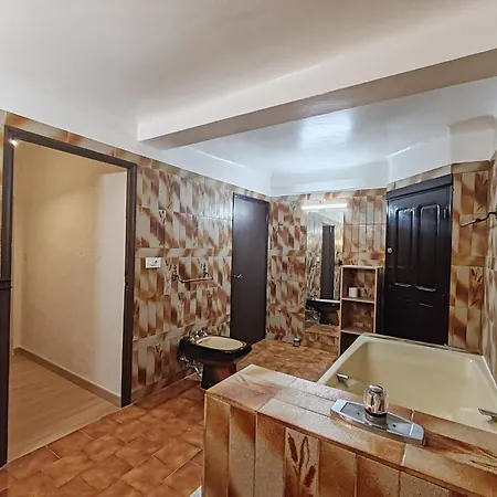 D'hotes L'amphitryon 5 3* Villemus